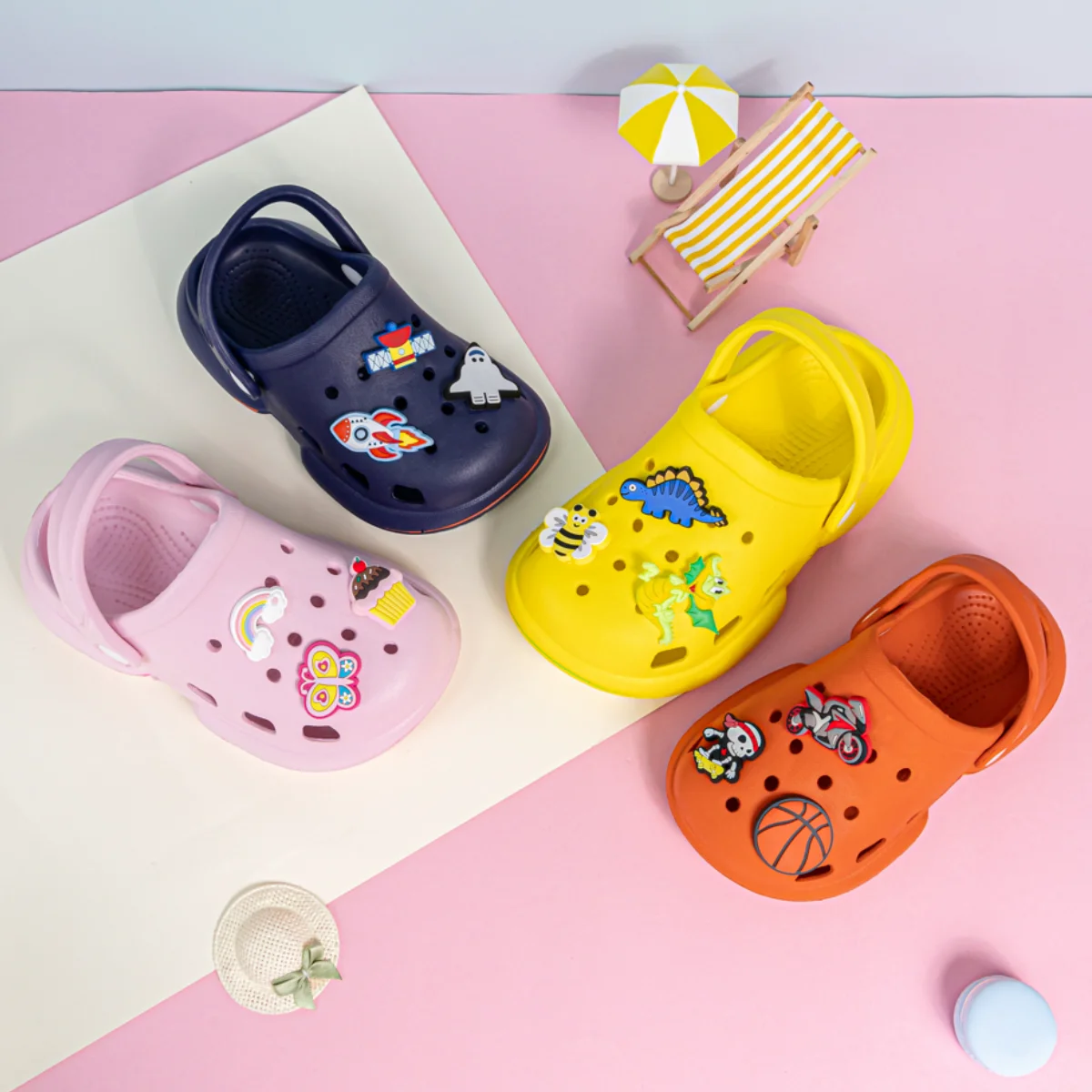 

Summer Children's Sandals Cute Cartoons Kids DIY Hole Shoes Anti-slip Multicolor Ultra Light Indoor and Outdoor Slippers