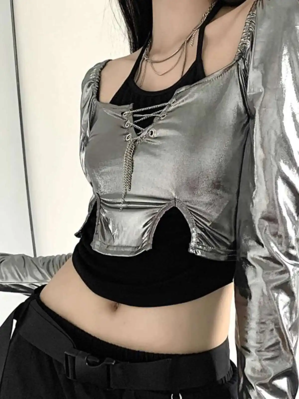 Sense Of Design Silvery Halter Montage Fake Two Pieces Womens fashion Hottie Hollow Out Pure Desire Jazz Dance Tops Clothing