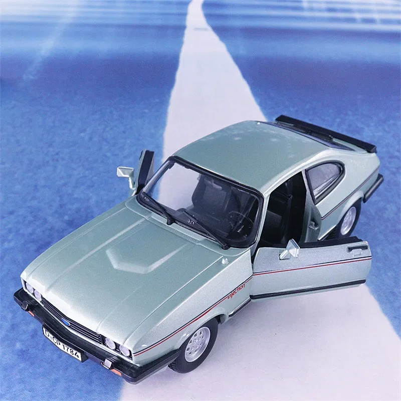 Bburago 1:24 1982 Ford Capri alta simulazione lega pressofuso metallo giocattolo auto modello collezione regali per bambini B11