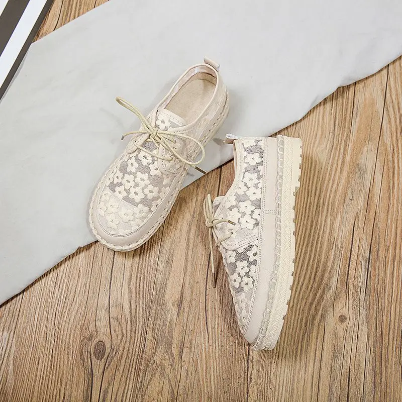 

Women's Breathable Versatile Flat Shoes 2025 Spring New Arrival Mesh Daisy Hollow Out Forest Girl Artistic Vintage Fairy Shoes