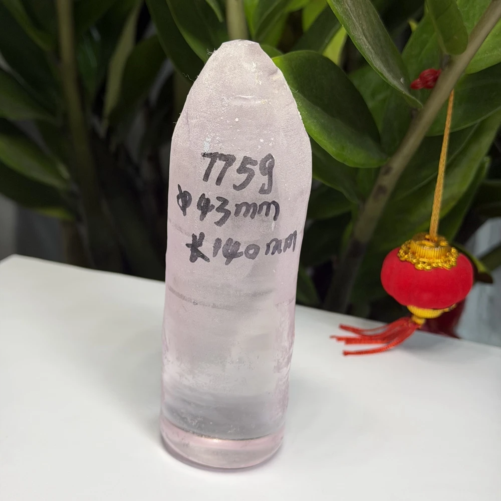 Lab Created White Sapphire Small Cylindrical Rod Synthetic White Corundum Raw Material Diameter 43mm For Crystal Processing