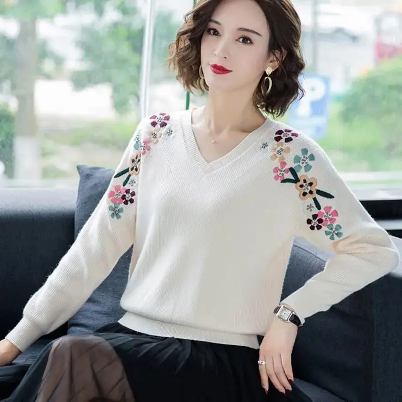 V-neck Embroidery knitted Pullovers Women Fashion Autumn Elastic Sweaters Large Size Casual Knitwear Tops Femme Bottoming Shirt