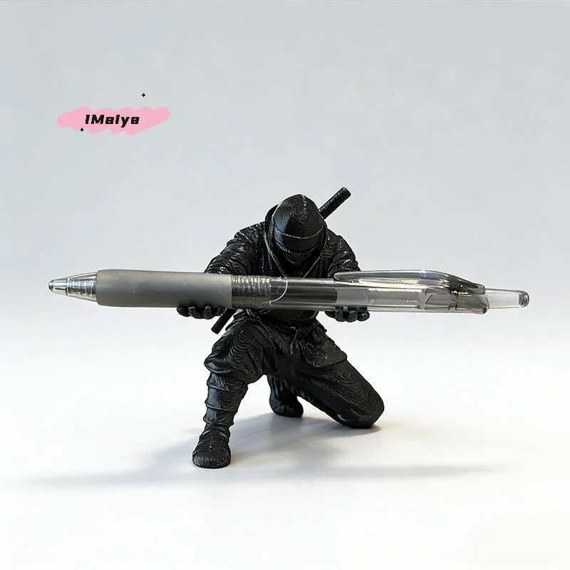 M-Creative Ninja-Style Single Kneeling Knight Pen Holder Armor Knight Kneeling Figurine Pen Holder Desktop Stand Storage Decor