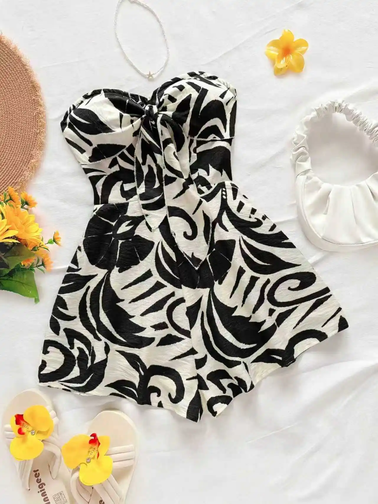 

Women's Vacation Spring/Summer Carnival Cruise Party Watercolor Silhouette Printed Lace up Front Knot Loose Strapless jumpsuit