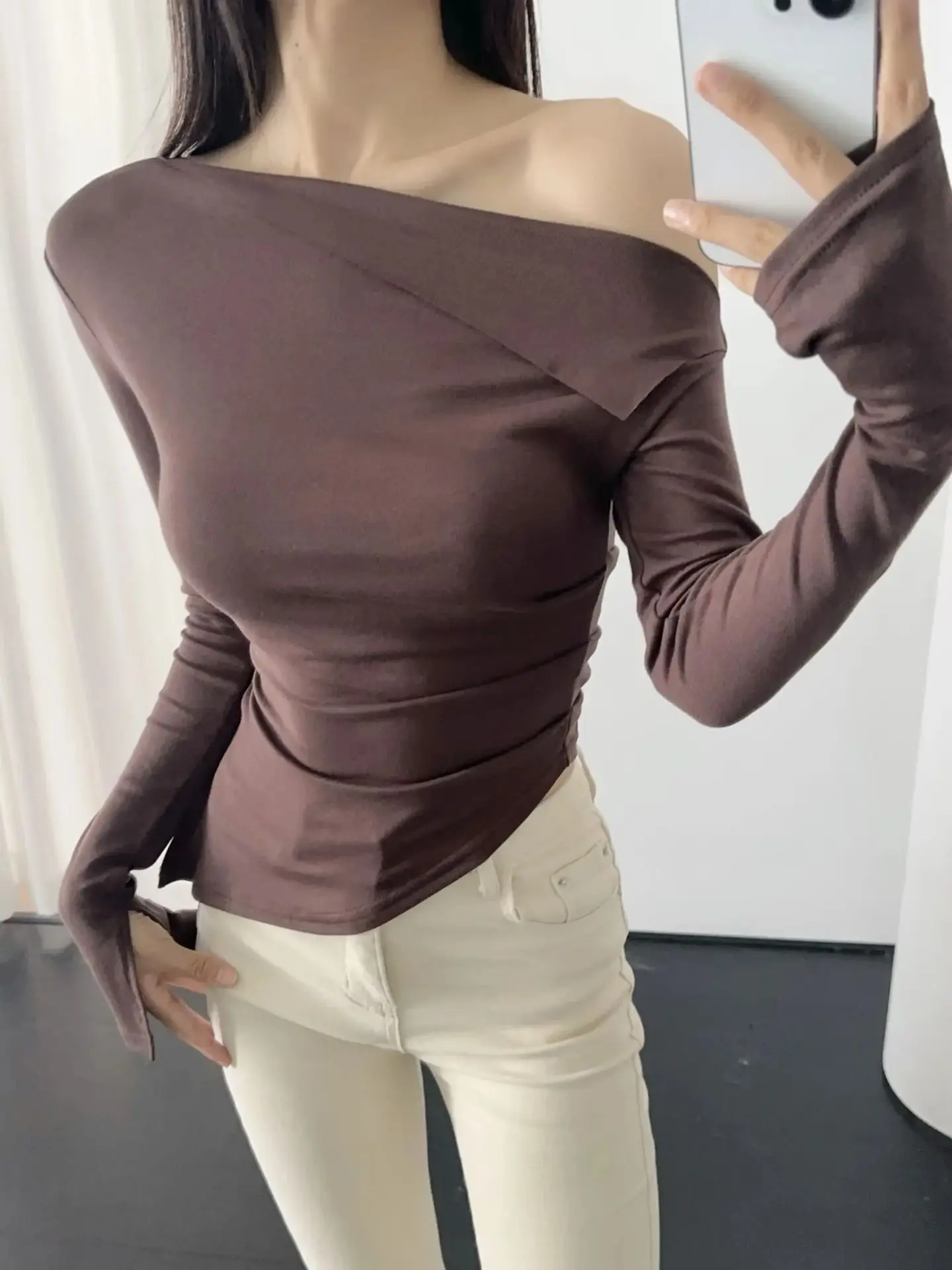 Stil Spicy American Girl Unregelmäßigen Schrägen Kragen Off Schulter Langarm Pullover Frauen 2024 Herbst Neue Schlanke Solide Top 238Z