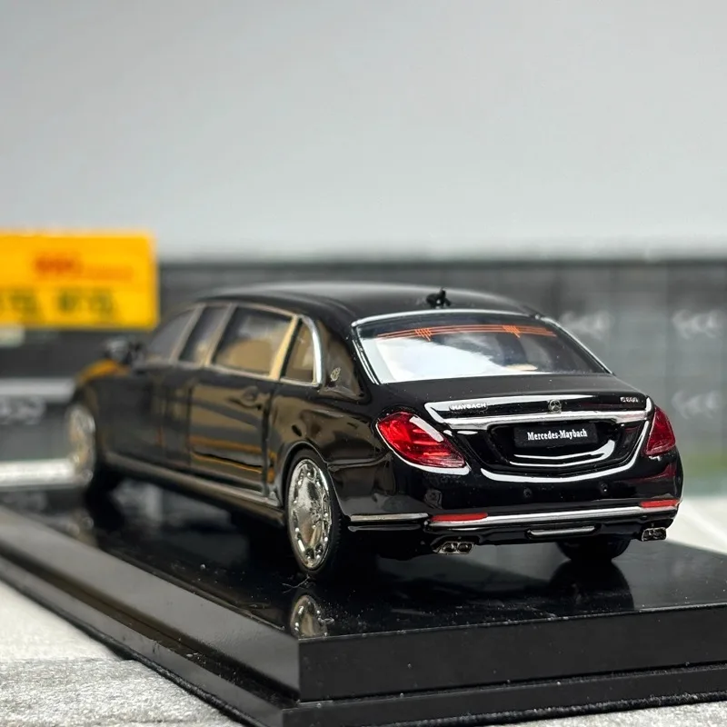 Diecast 1/64 Size Mercedes Maybach Pullman Model Car Benz S600 Alloy Car Model Toys for Boys Collection Display Hobby