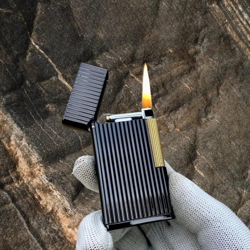 

Ультратонкое масло с откидной стороной в стиле ретро — зажигалка, зажигание шлифовального круга, дизайн с вертикальным узором, удобное ощущение, элитный подарок.