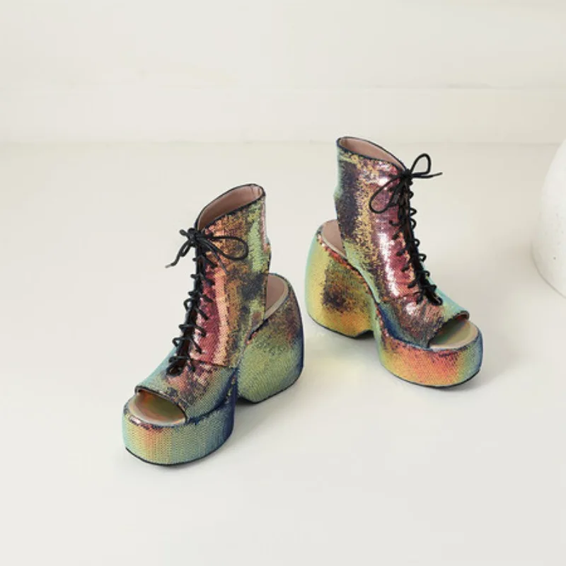 

Женские блестящие ботинки на платформе с блестками, летние туфли на танкетке со шнуровкой «Русалка», клубная детская обувь с открытым носком, удобная для особых мероприятий
