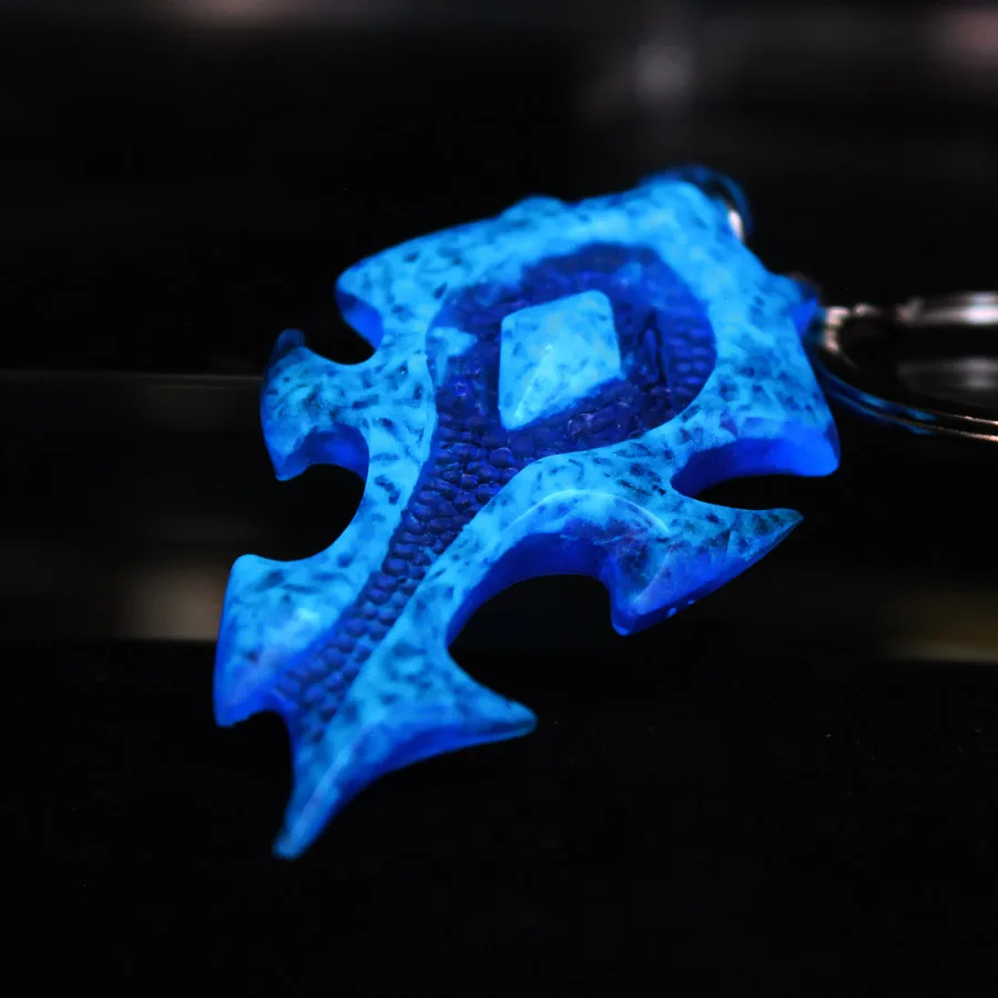 WOW The Horde Keychains glow in the dark Pendant World Of Warcraft DOTA Tribal Key Chain Gifts for Boy Girls Kids Best Friend