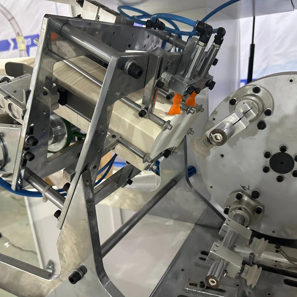 100-120 قطعة/دقيقة 3-16 أوقية آلة تشكيل الأكواب الورقية الطباعة والقالب قطع خط إنتاج آلة تصنيع الأكواب الورقية الأوتوماتيكية الكاملة