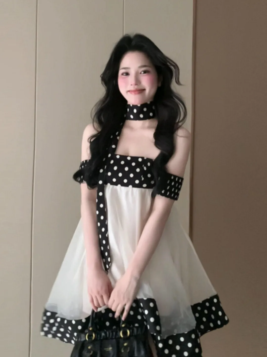 

Korean Style Gentle Wind Super Beautiful One Shoulder Uneven Dress Small Design Sense Polka Dot Short Skirt Summer Season
