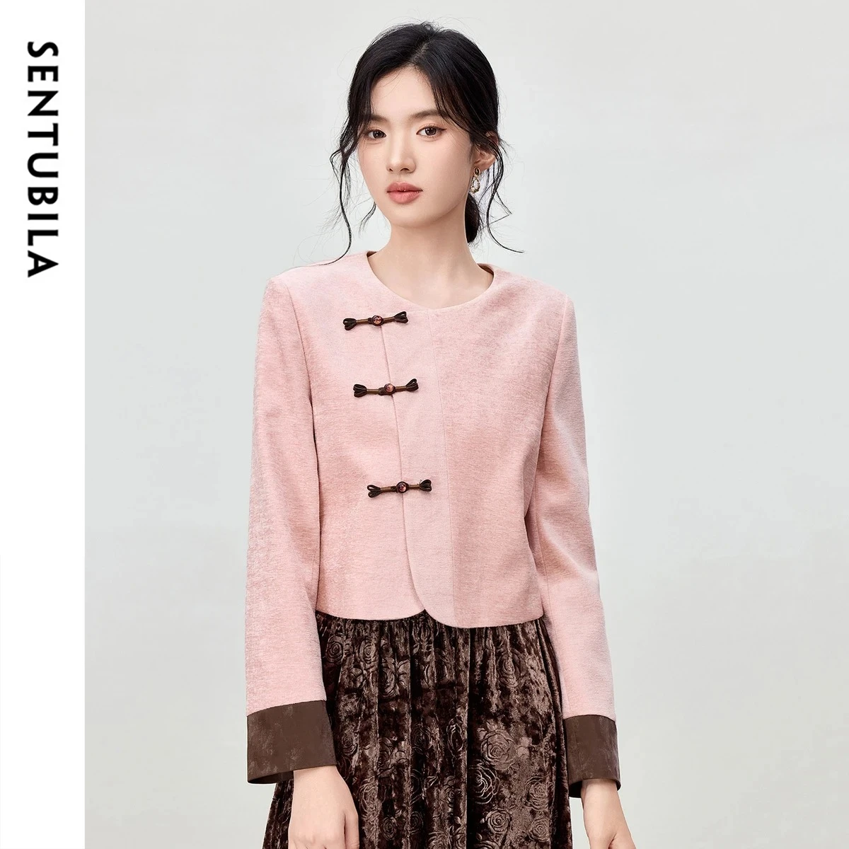 SENTUBILA Women's O-Neck PU Leather Coat 2026 autumn Oblique Placket Buckle Contrast Color Long Sleeve Chic Outerwear Q53WB3521