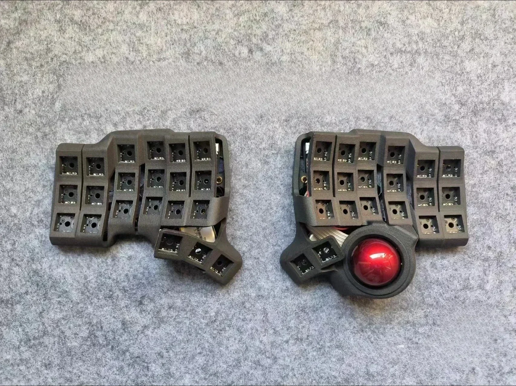 Charybdis ミニ分割キーボードキットカスタム Bluetooth ワイヤレス