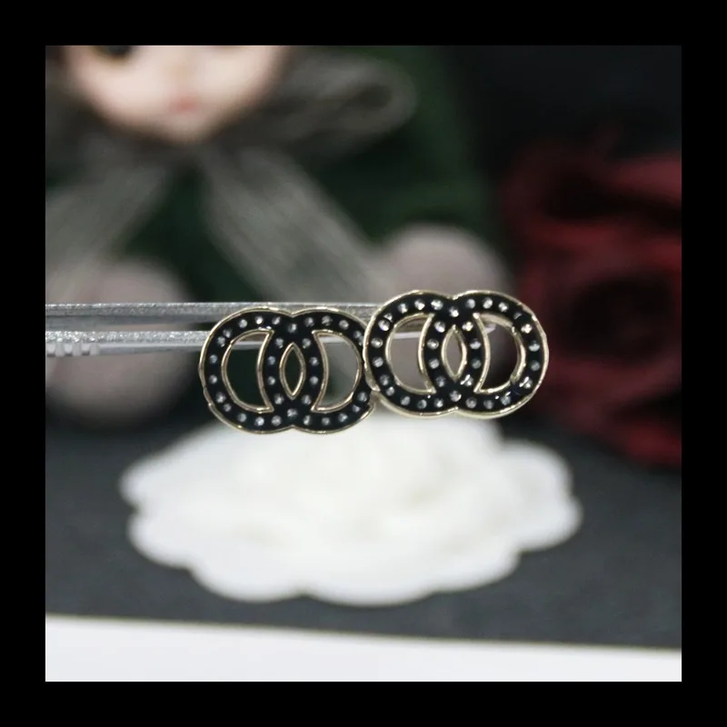 

3075 Классические двойные легкие роскошные темпераментные универсальные модные серьги с капельками масла