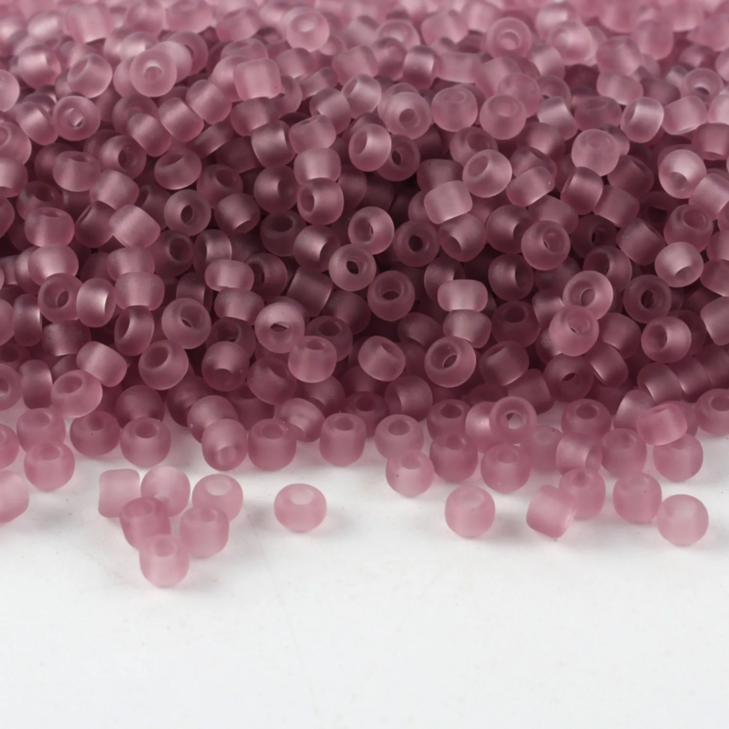 Hochwertige transparente matte Farbperlen CJ 11/0, 10g/Tube, geeignet für alle Arten von DIY-Bastelarbeiten usw. – Detail 2