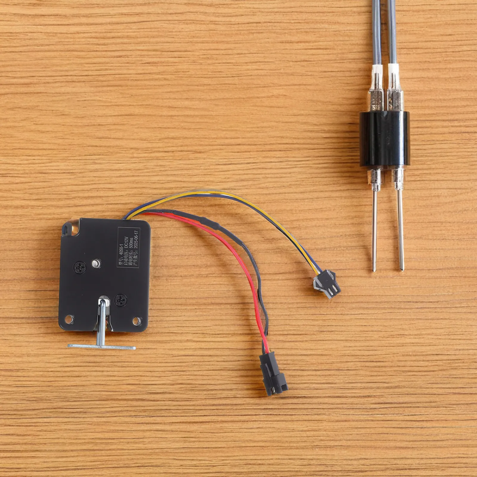 

Электронный поворотный замок-защелка, водонепроницаемый электрический замок с мотором для автоматических дверей шкафов, контроля доступа в логистических и экспресс-кабинетах