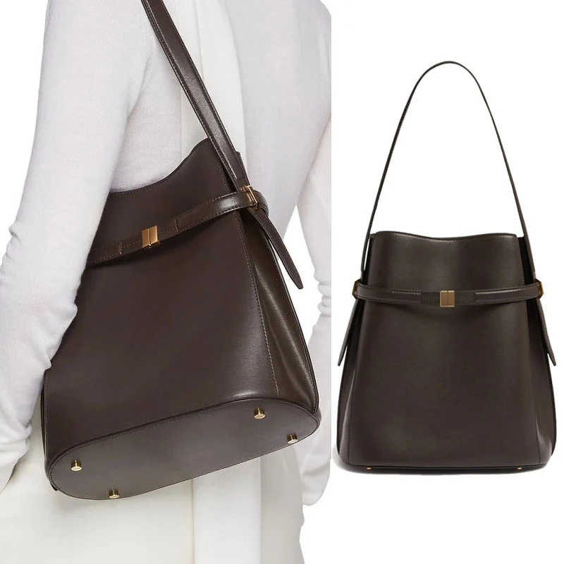 New tote bags for casual commuting, large-capacity bucket bags, and niche single-shoulder underarm bags