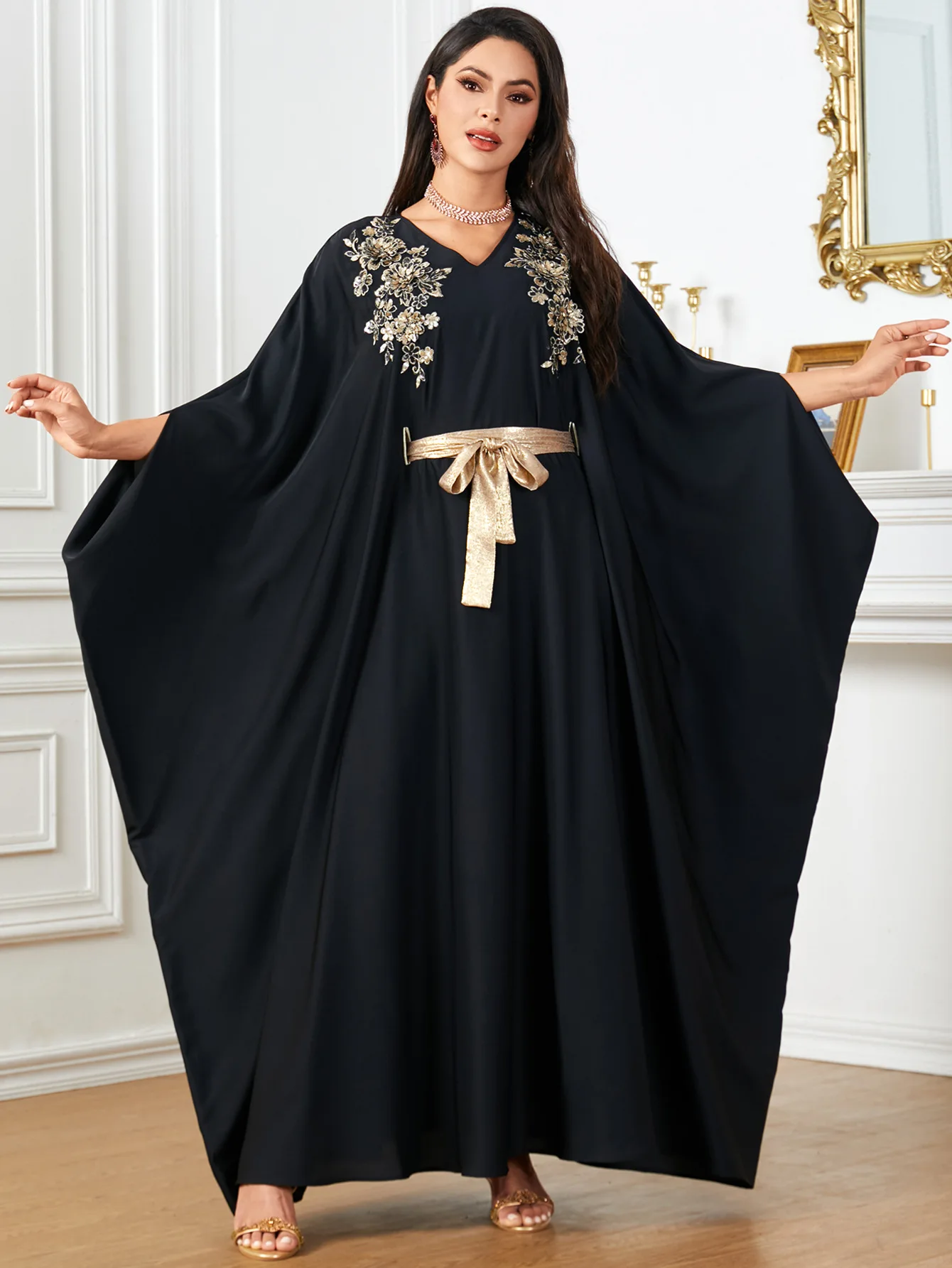 

Morocco Muslim Embroidery Abaya Sequin Dress Women Bat Sleeve V-Neck Long Dresses Dubai Kaftan Jalabiya Musulmane Femme Vestidos