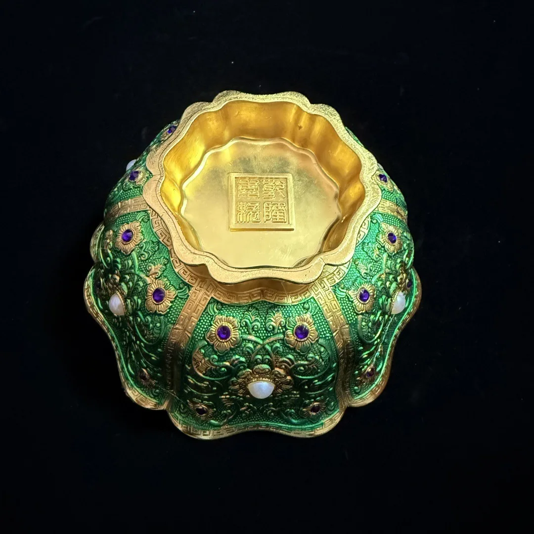 Copper Gilded Hand Carved Copper Bowl Inlaid with Gemstones Desktop Retro Ornament