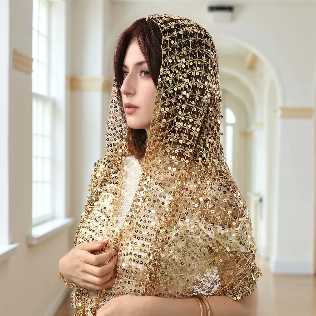 

Винтажный золотой блестящий шарф с бахромой, вечерние длинные шаль, женский роскошный платок с блестками, деко, накидки с бахромой, свадебная накидка 150*50 см