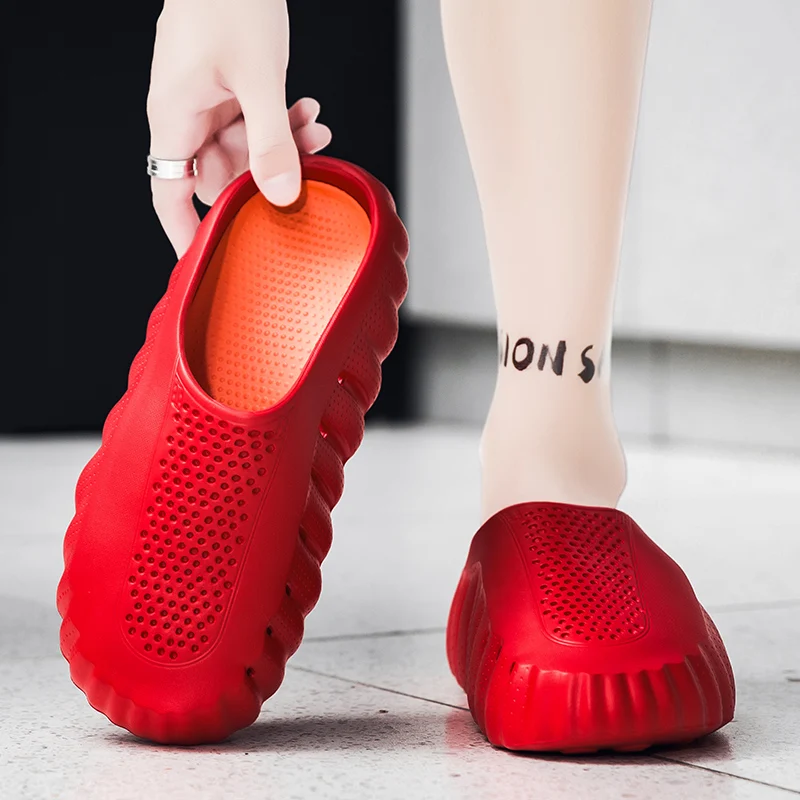 Lightweight Technology Men's Massage Slippers Beach Sandals Comfortable Soft Slides Clogs Casual Shoes Home 2026 Summer Slippers view 3