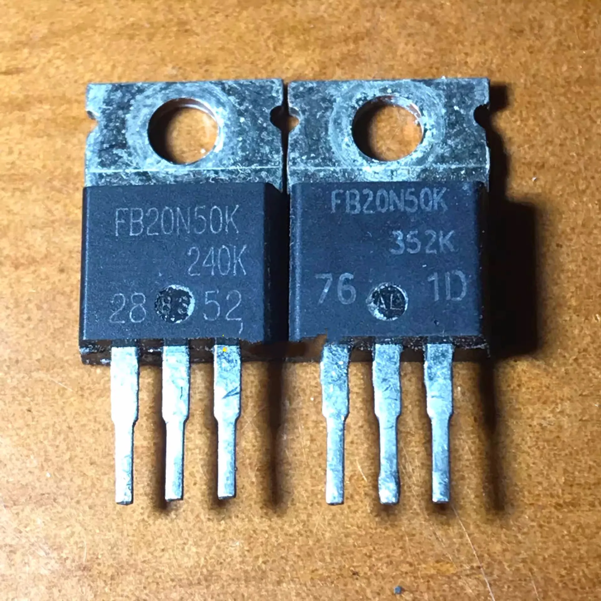 Used 10pcs/lot IRFB20N50KPBF IRFB20N50K 20N50 MOSFET N-CH 500V 20A TO-220