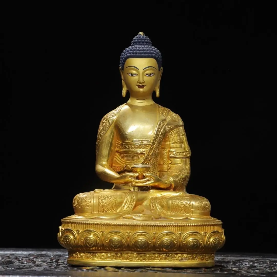 Bronze gilt painting, Sakyamuni Buddha is 21 cm high, 15 cm wide, 8 cm thick and weighs 1 kg
