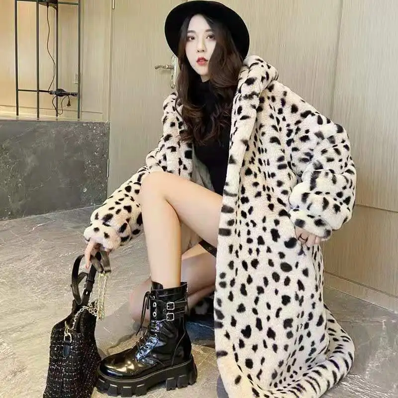 ใหม่เลียนแบบ Fur Leopard Fur Coat Fur All In One Women 'S Winter Coat สไตล์แฟชั่นเสื้อผ้าสตรี