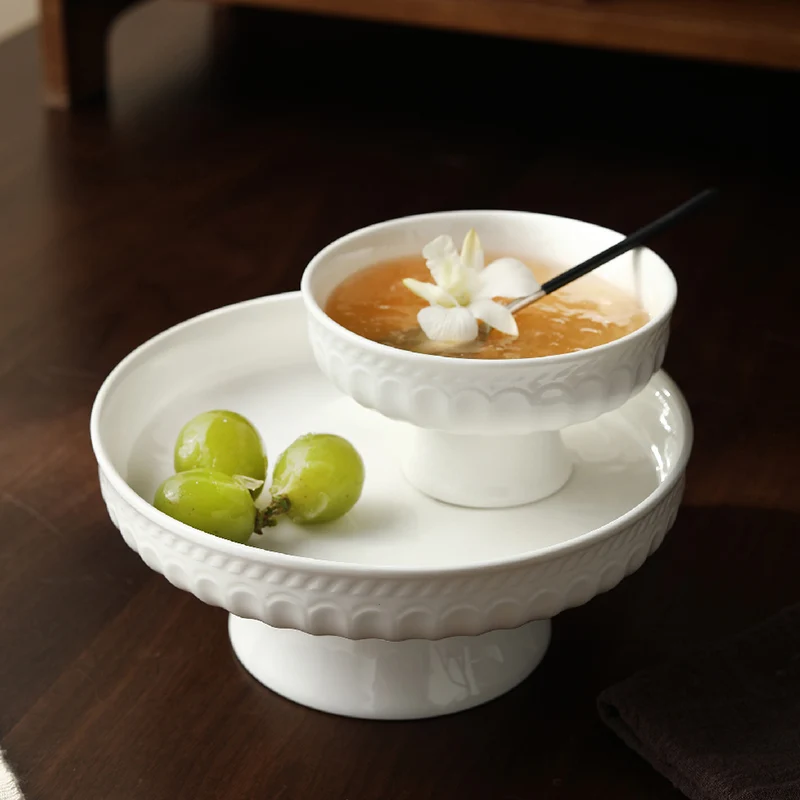 

Изысканная миска в виде птичьего гнезда на высоких ножках для домашнего использования, новинка 2025, керамическая тарелка с фруктами большой емкости в европейском стиле, десертные миски