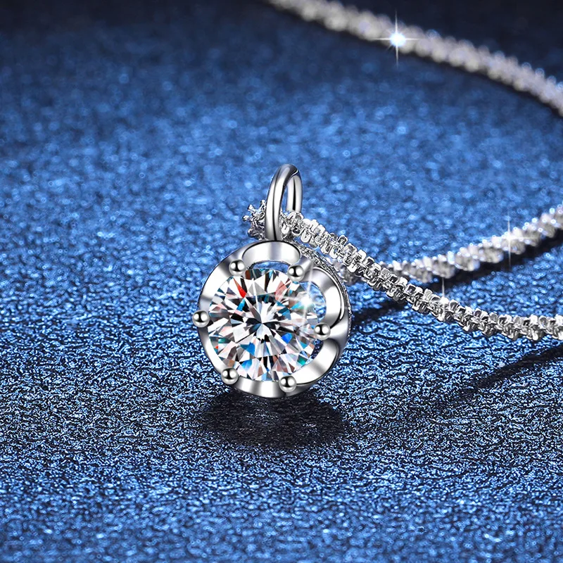 

D-color S925 sterling silver moissanite necklace pendant crown cauliflower moissanite collarbone chain