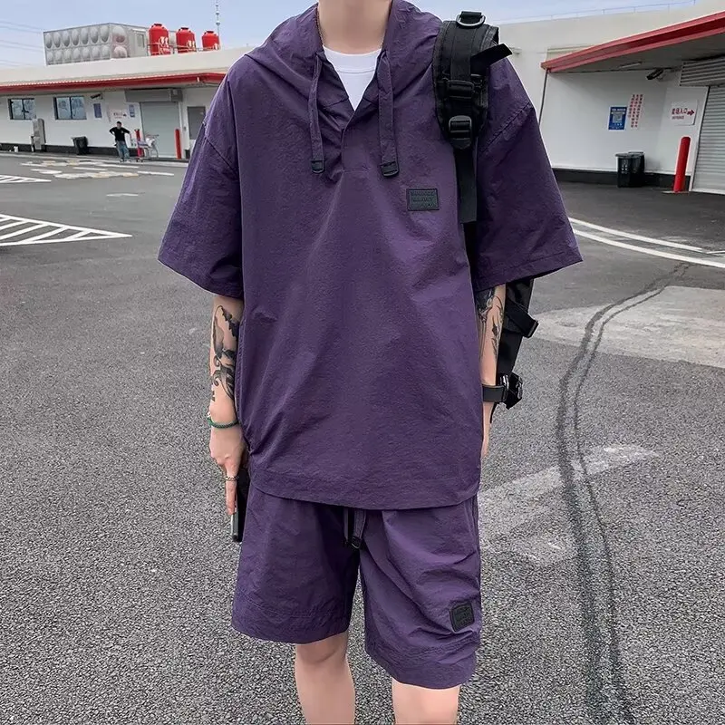 

2025 Summer Lightweight Breathable Casual Set Sunscreen Hooded Short Sleeve Solid Color Loose Shorts 2-piece Set for Men