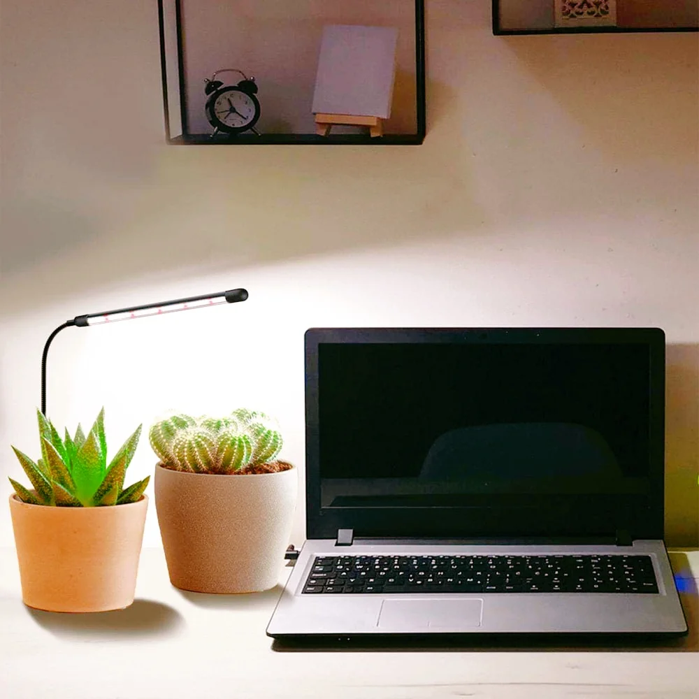 LED plant growth lamp, full spectrum of 48 lamp beads, USB plug-in type, potted fill light lamp.