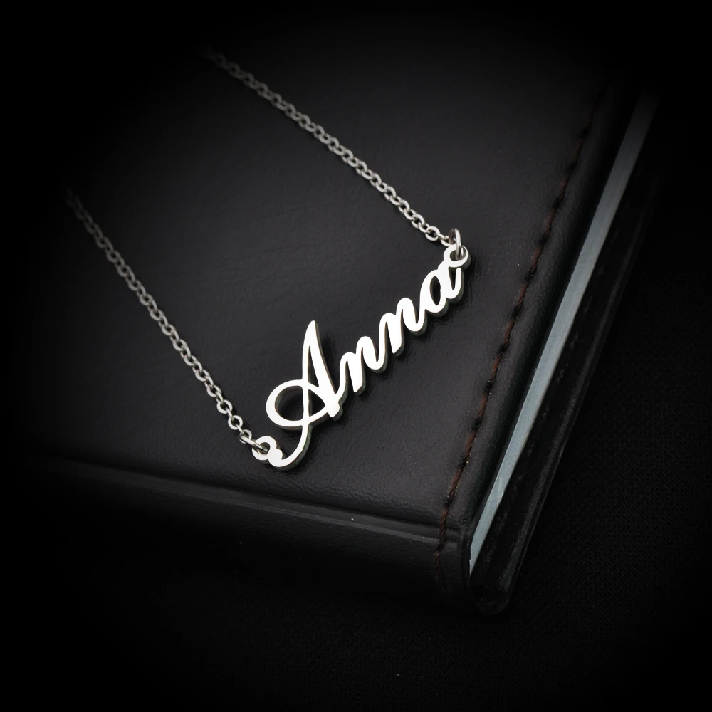 

Customized Name Necklace In Different Languages Stainless Steel Nameplate Personalized Fashion Gift for Mother Or Lover Child