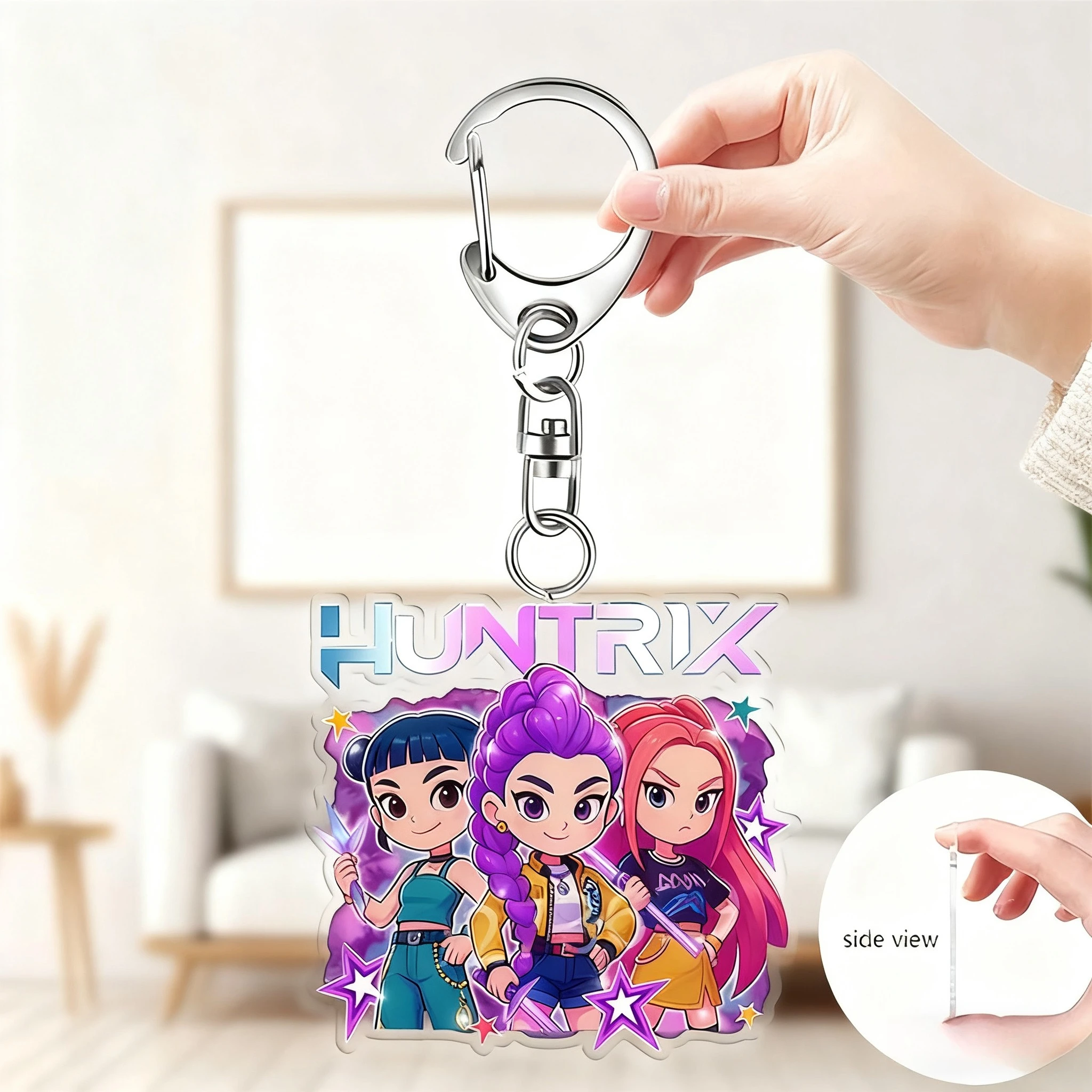 يمكن استخدام سلاسل المفاتيح الكرتونية للأولاد والبنات، والمعلقات الملونة كهدايا عيد الميلاد