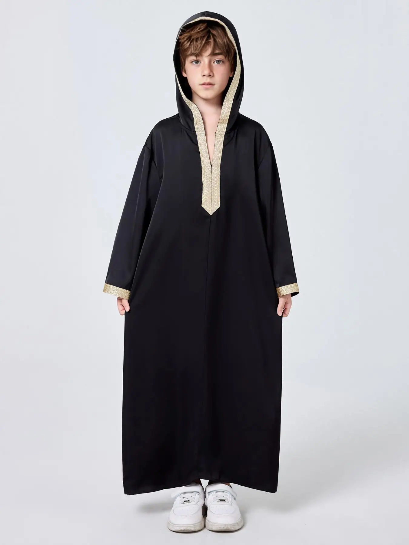 เสื้อคลุมมีฮู้ดสีพื้นสำหรับเด็กผู้ชายสไตล์ตะวันออกกลาง มุสลิม อาหรับ ดูไบ ตุรกี