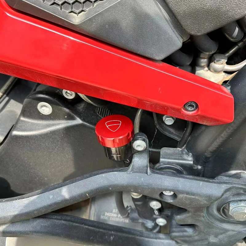 Frizione freno anteriore e coperchio serbatoio liquido freno posteriore per DUCATI Hypermotard 1100 950/SP 848 1098 1198 Streetfighter V4