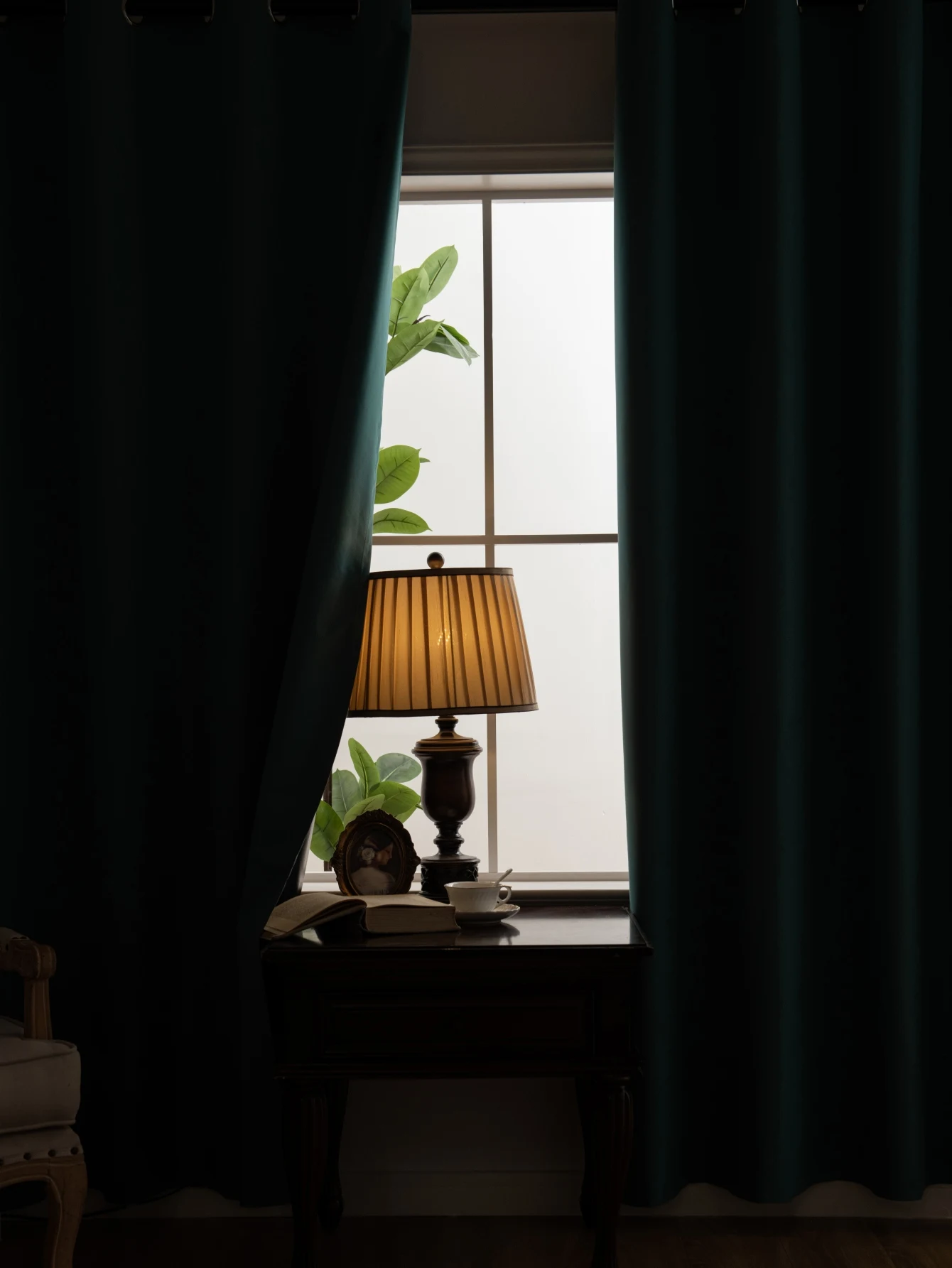 1pc Modern 100% Blackout Curtains with Grommet Top, Soft Fabric and Solid Color Curtain,  Curtains for Living Room, Bedroom