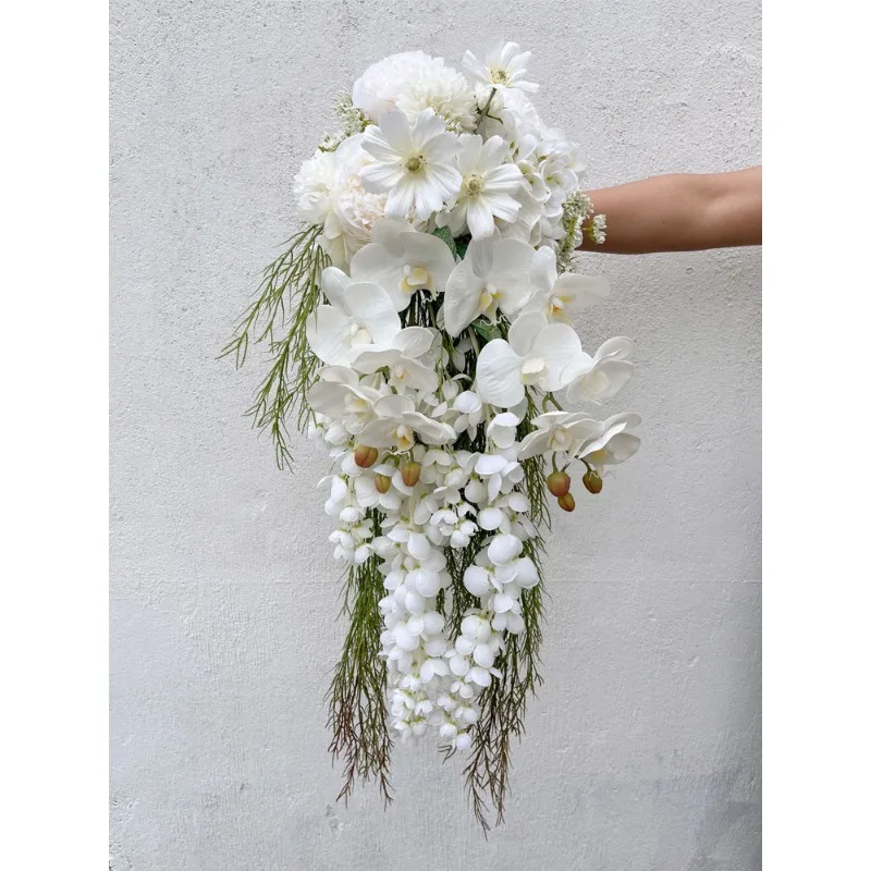 

Korean small fresh wedding photography props wedding posing bridal bouquet hanging water drop waterfall simulation flower