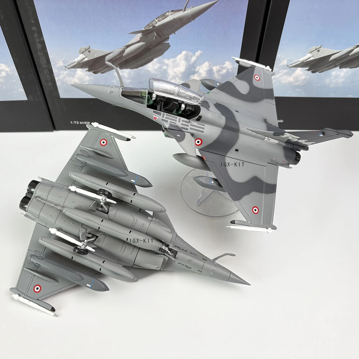 1/72 Scale French Air Force Rafale Fighter Jet Camouflage Diecast Finished Military Plane Model Collection Ornament Gift view 6