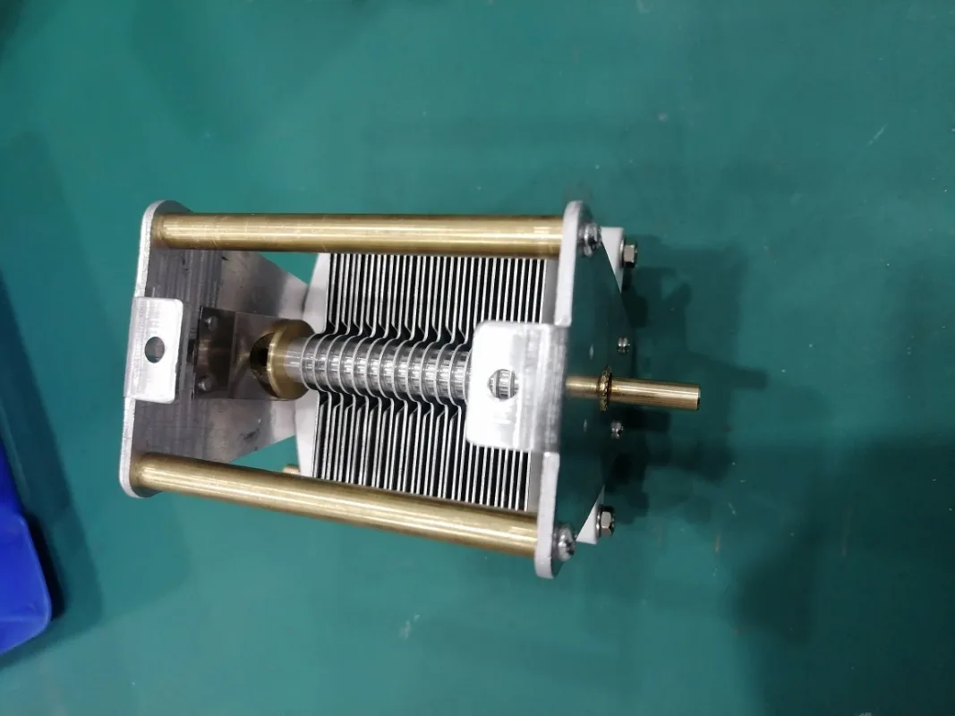 Adjustable Air Dielectric Variable Capacitor 500pF Rated 1000V High Voltage Capacitance Component for Electronic Circuits