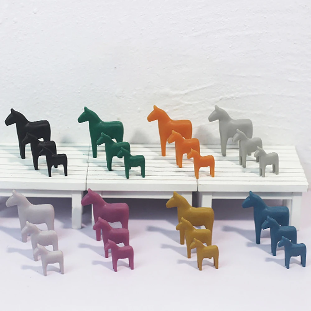 3Pcs 1/12 Dollhouse Accessories Miniature Resin Horse Set Mini Animal Model Doll House Decoration OB11