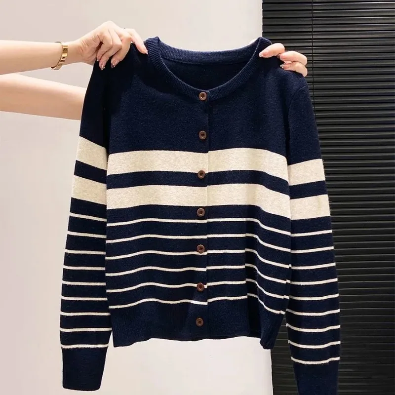 

Корейский полосатый свитер контрастного цвета с круглым вырезом, кардиган, новый свободный повседневный свитер, универсальный топ для женщин
