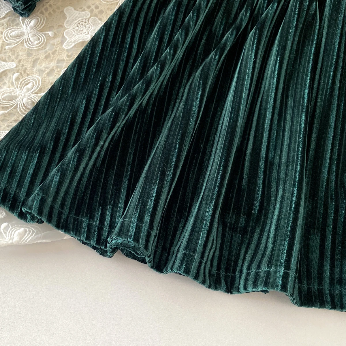 Kinderkleider für Mädchen, Herbst, Rundhalsausschnitt, Samt, Puffärmel, Freizeitkleid, Kinderkleidung, Mädchenkleidung – Detail 7