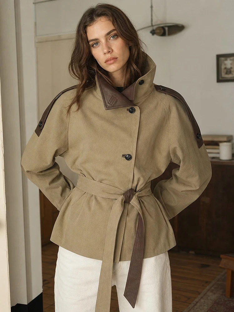 Damen Kurzer Trenchcoat aus Kunstleder mit Gespleißten Schulterklappen, Gürtel in der Taille, Locker Geschnittene Khaki Kurze Jacke, Vintage 2026 Damen Oberbekleidung – Detail 12