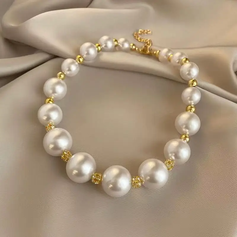 

Luxury Elegant White Pearl Choker Necklace – Gold Accent Beaded Statement Jewelry for Women