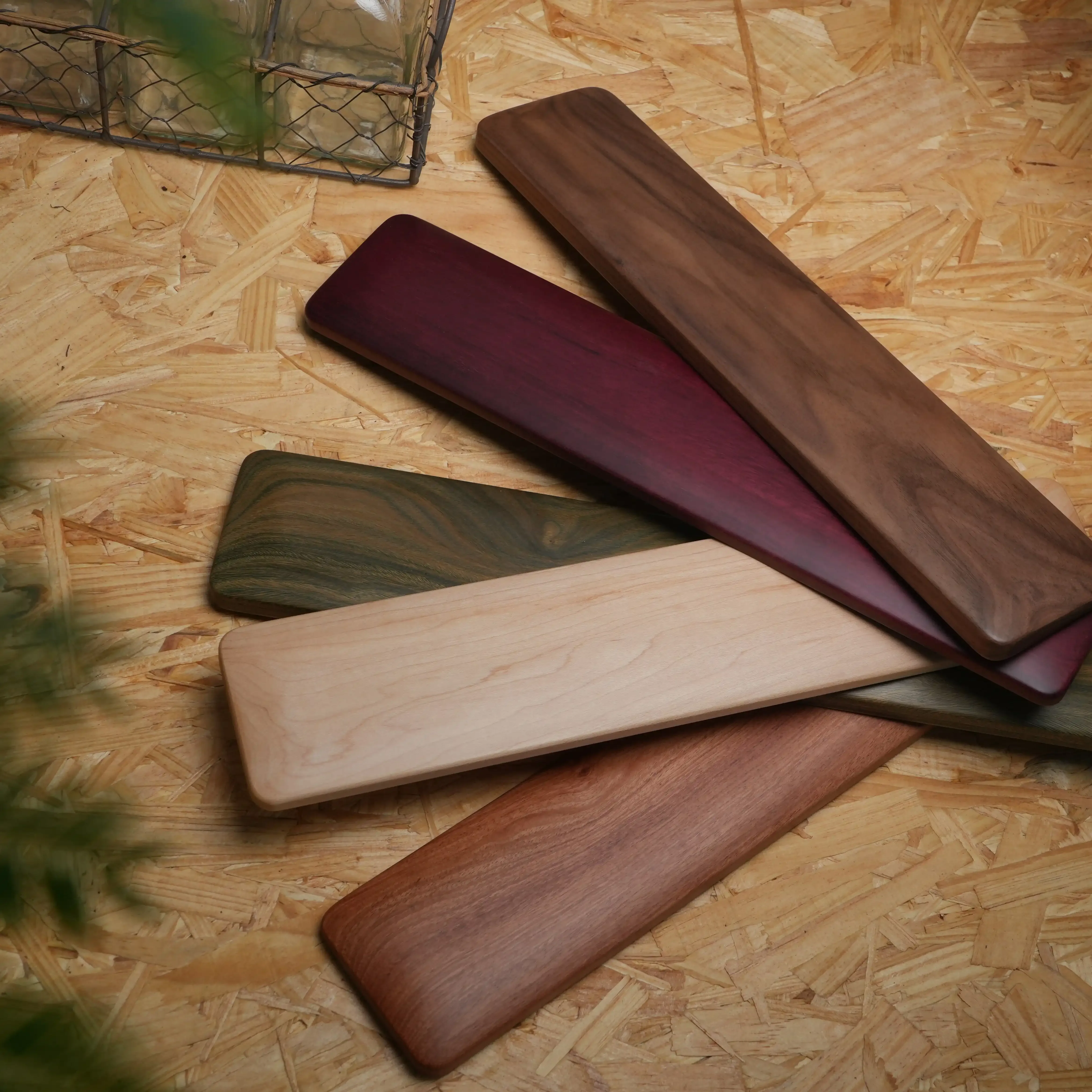 Wooden Keyboard Wrist Rest Handmade Mechanical Keyboard Walnut Hand Rest Custom Size Material Desk for 60% 65% 75% 100% Layout
