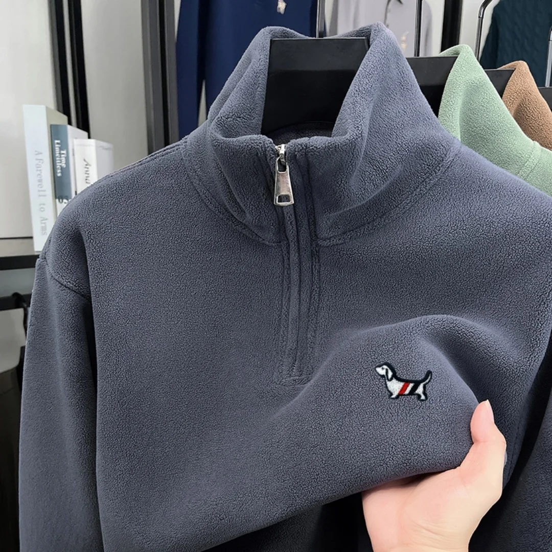 الخريف الشتاء الألمانية المخملية الرجال هوديس الوقوف طوق سستة الكلب التطريز البلوز عالية الجودة الدافئة موضة ملابس رجالية #1