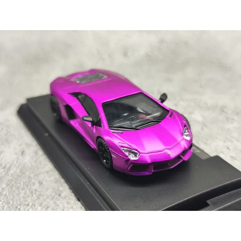 نموذج سيارة خارقة مصنوع من خليط معدني مقلد مجموعة ثابتة من الحلي نموذج سيارة مقلد جديد تمامًا مع صندوق عرض التعبئة والتغليف