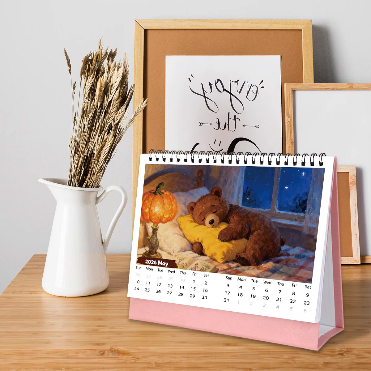 1 affascinante calendario da tavolo a tema orso con scene stagionali accoglienti per la casa e la scrivania dell'ufficio, regalo di Capodanno 2026