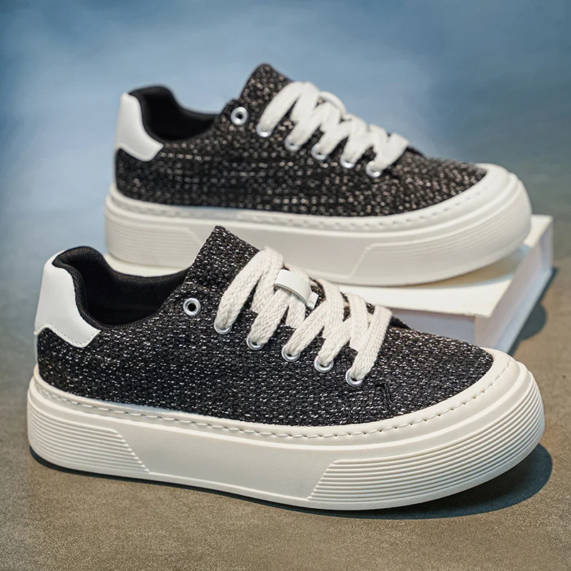 

Thick Sole Canvas Breathable Anti Slip Running Footwear 2026 Spring New Men Casual Shoes Fashion Comfortable Rubber Man Sneakers